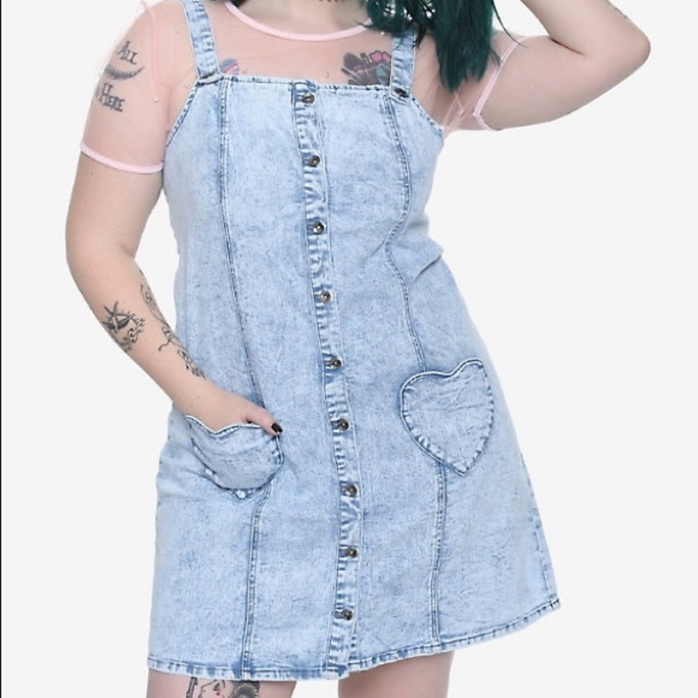BLACKHEART HEART POCKET ACID WASH OVERALL DRESS